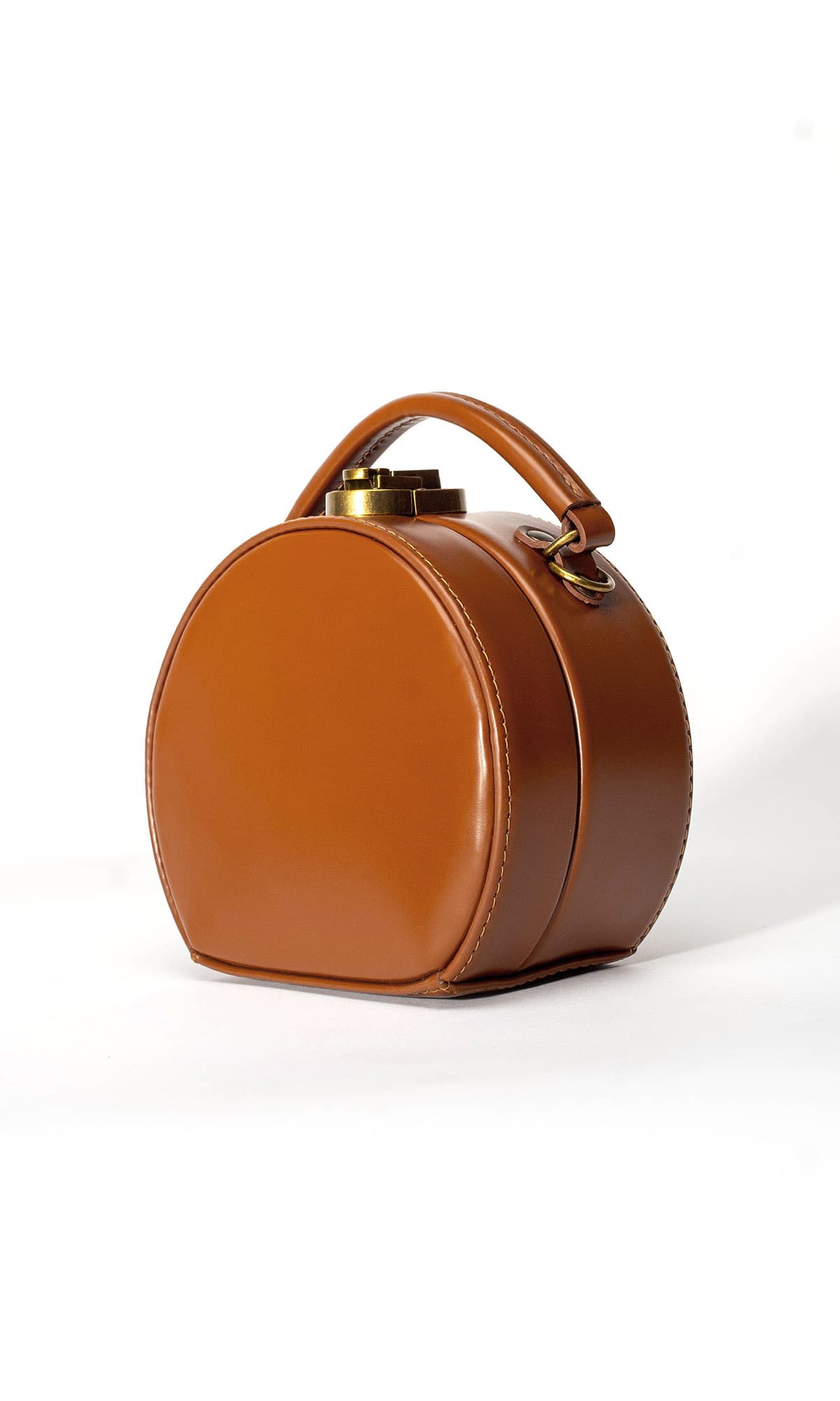 Freya vintage-inspired caramel leather handbag with chain strap